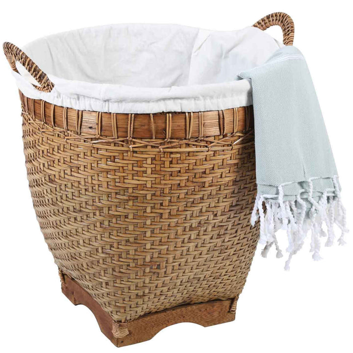 Καλάθι ρούχων από Rattan Lea με χερούλι