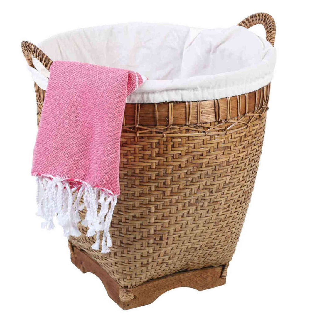 Καλάθι ρούχων από Rattan Lea με χερούλι